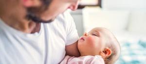إجازة أبوة ممولة من الحكومة لمدة 6 أشهر للآباء الجدد في أستراليا