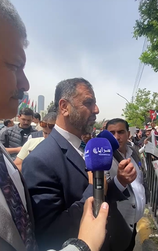 النائب باسم الروابدة لأهالي المساجين: " مذكرة العفو العام عند رئيس مجلس النواب والموضوع عنده" ..  فيديو