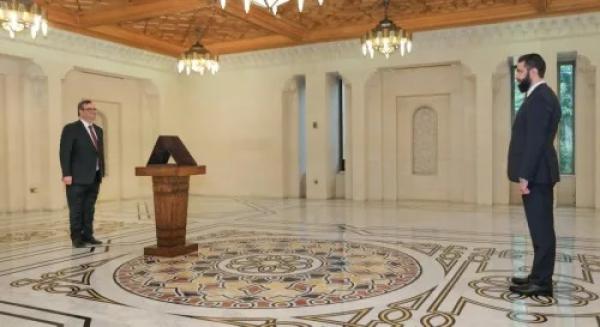 الشرع يعين عبد القادر الحصرية حاكما لمصرف سوريا المركزي