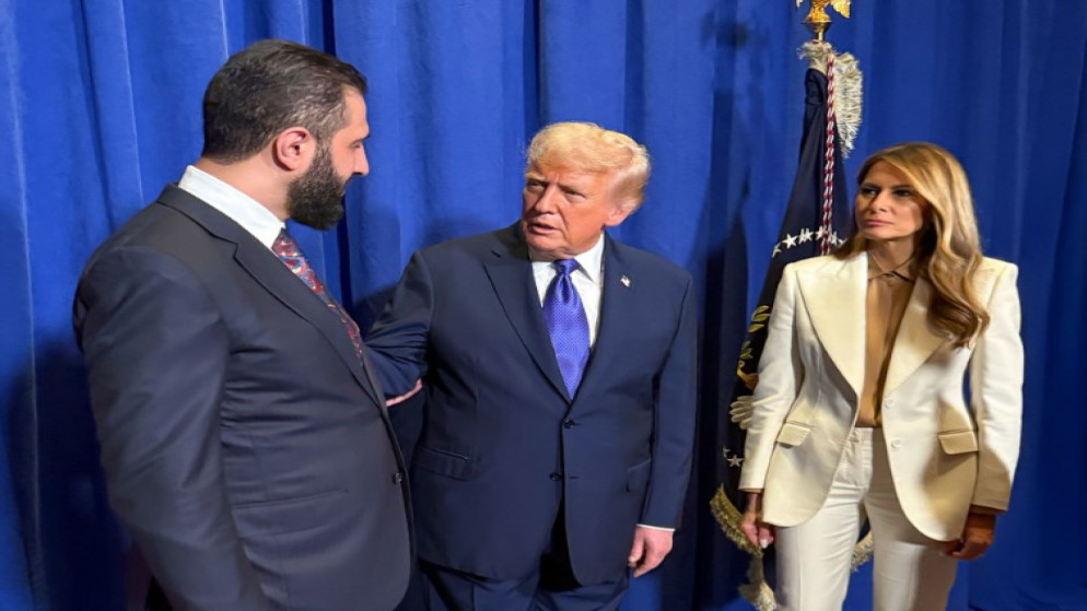  في أول زيارة رسمية لواشنطن  .. الرئيس السوري أحمد الشرع يلتقي ترامب في البيت الأبيض