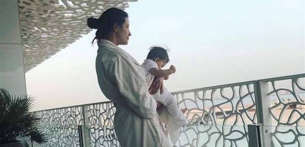 صورة تكشف ملامح إبنة ريم السعيدي ووسام بريدي ..  من تشبه؟
