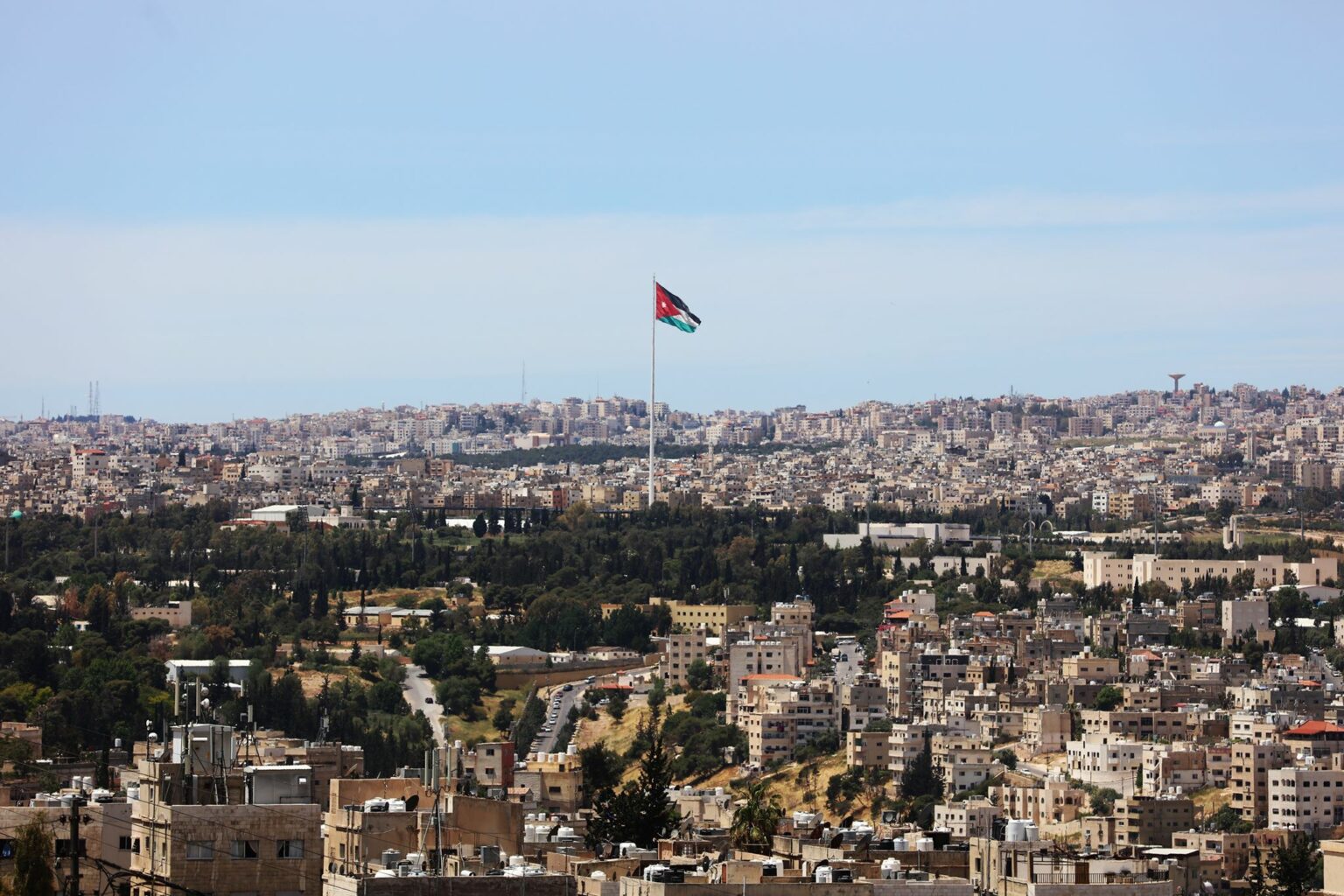 أجواء معتدلة الحرارة في المرتفعات الجبلية والسهول السبت