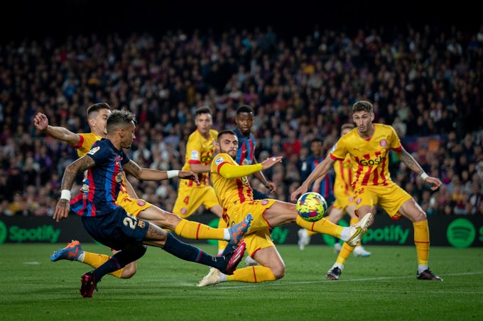 برشلونة يسقط في فخ التعادل أمام جيرونا 