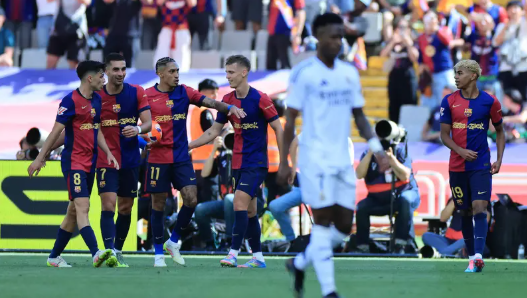 برشلونة يمدد لعنة ريال مدريد