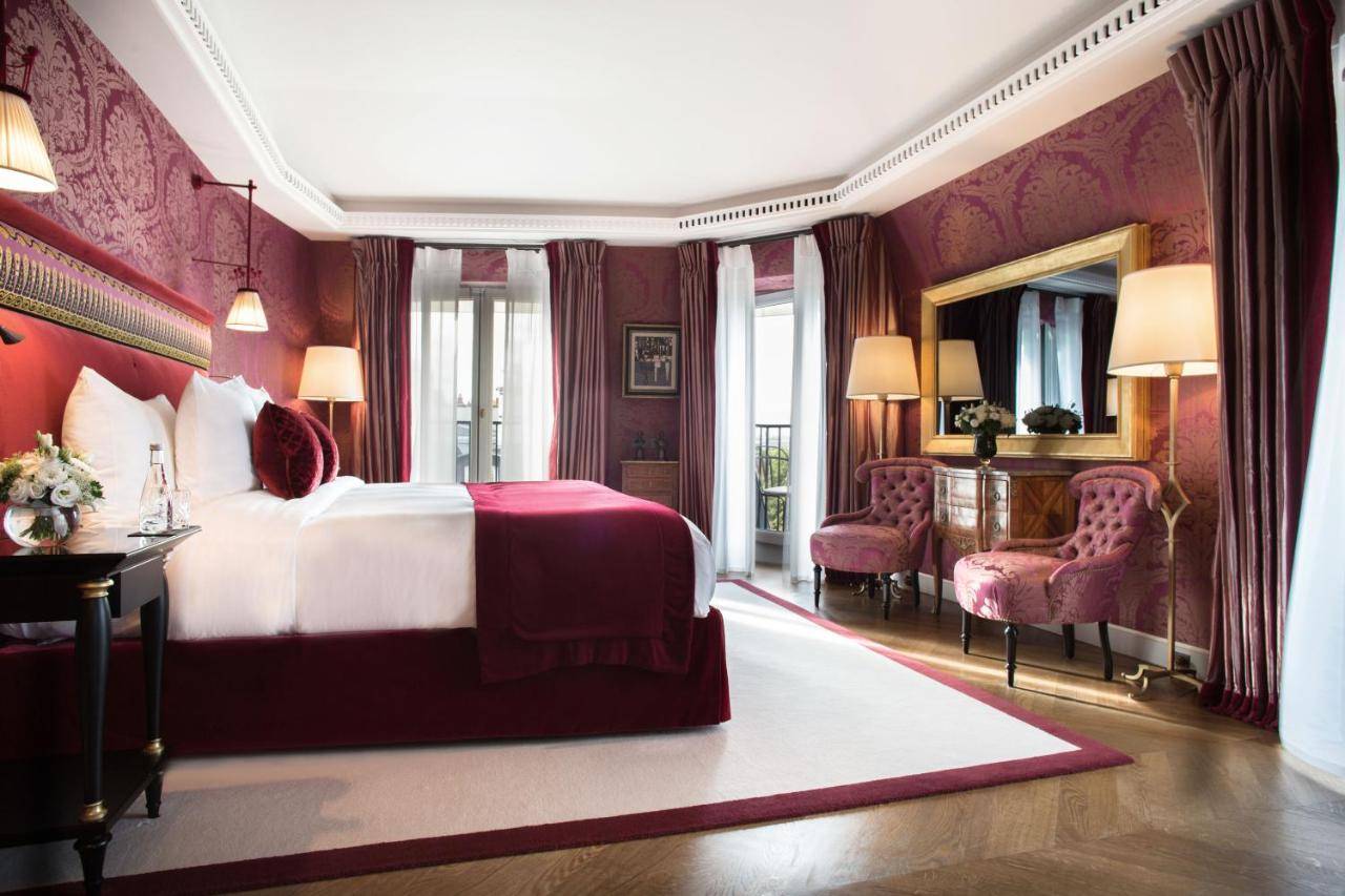بالصور  ..  أفخم فنادق خمس نجوم في باريس