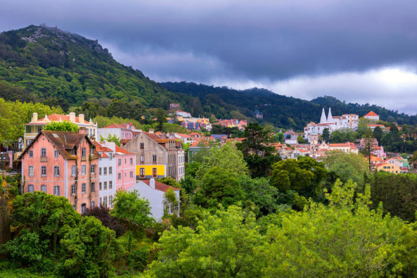 استمتع بالسياحة في الوجهة الرومانسية سنترا البرتغالية 