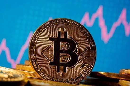 ارتفاع أسعار العملة الرقمية "بتكوين" بأكثر من 280 دولار للعملة