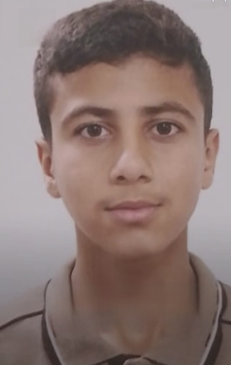 "هو وحيدي وما إلي بالدنيا إلا هو" ..  والد يروي تفاصيل فقدان ابنه ويناشده للعودة