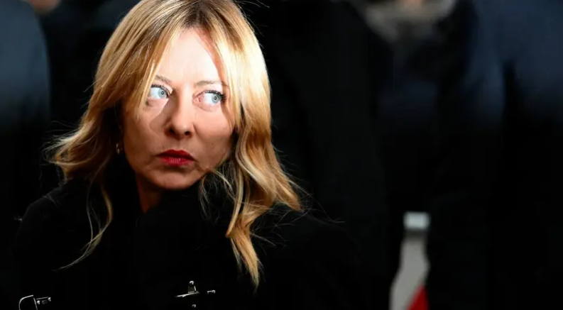 بسبب إهانات "بذيئة " من مذيع لميلوني ..  إيطاليا تستدعي سفير روسيا