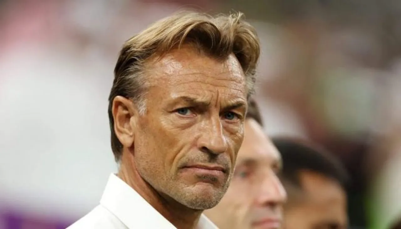 تقارير: إقالة رينارد من المنتخب السعودي ..  واتفاق نهائي مع خليفته