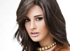 بعد زواجها سراً ..  لماذا تصر نسرين الإمام على إخفاء اسم زوجها؟!