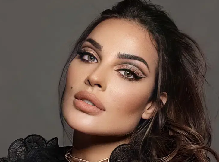 نادين نجيم تكشف عن هوية خطيبها ..  والأخير يلوح بمقاضاة "المسيئين"