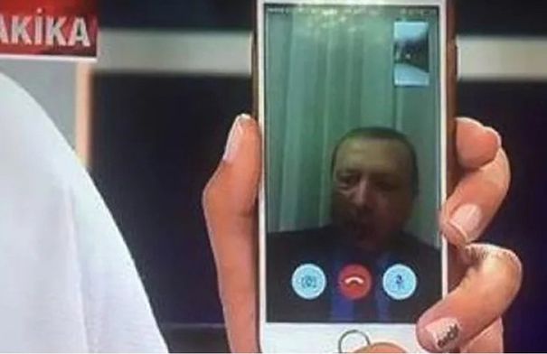  نجل أردوغان يروي تفاصيل جديدة حول ليلة الانقلاب 