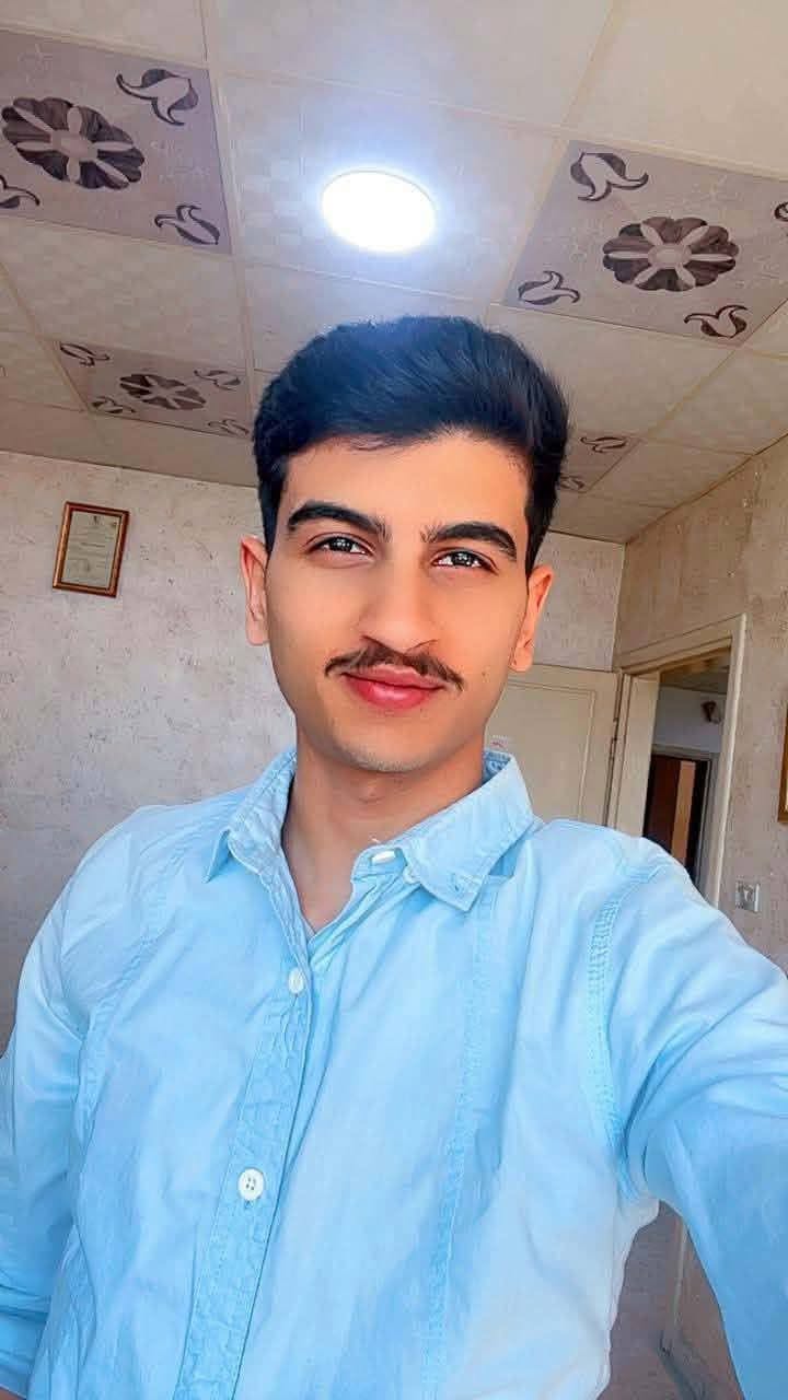 منصات التواصل الاجتماعي تتشح بالسواد حزنًا على وفاة الشاب "زيد محمد أبو ربيع "