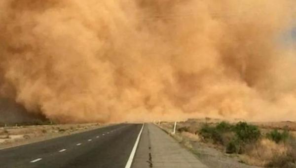 الأمن العام يحذر: أمطار في الجفر والأزرق وغبار كثيف في العمري والرويشد