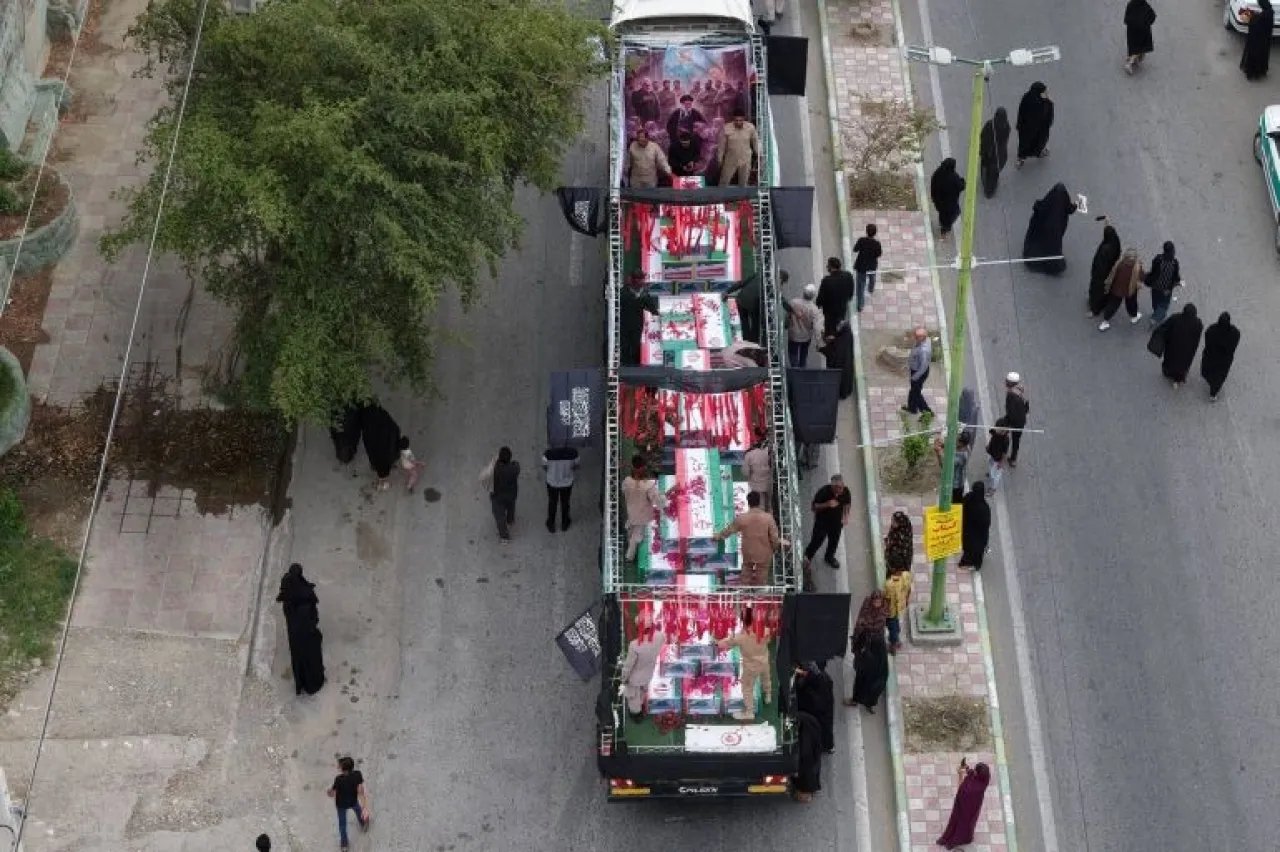 ترجيح باستهداف أمريكي لمدرسة في إيران