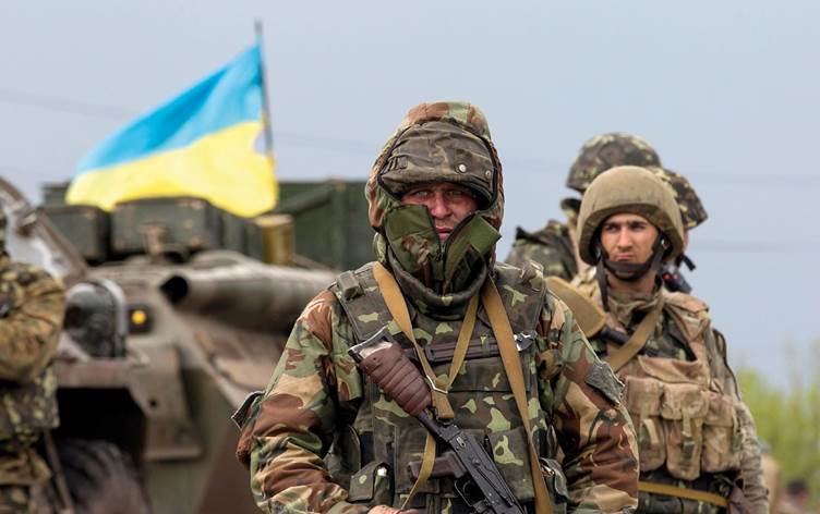 مرتزق أمريكي يصف وضع الجيش الأوكراني بـ"السيرك"
