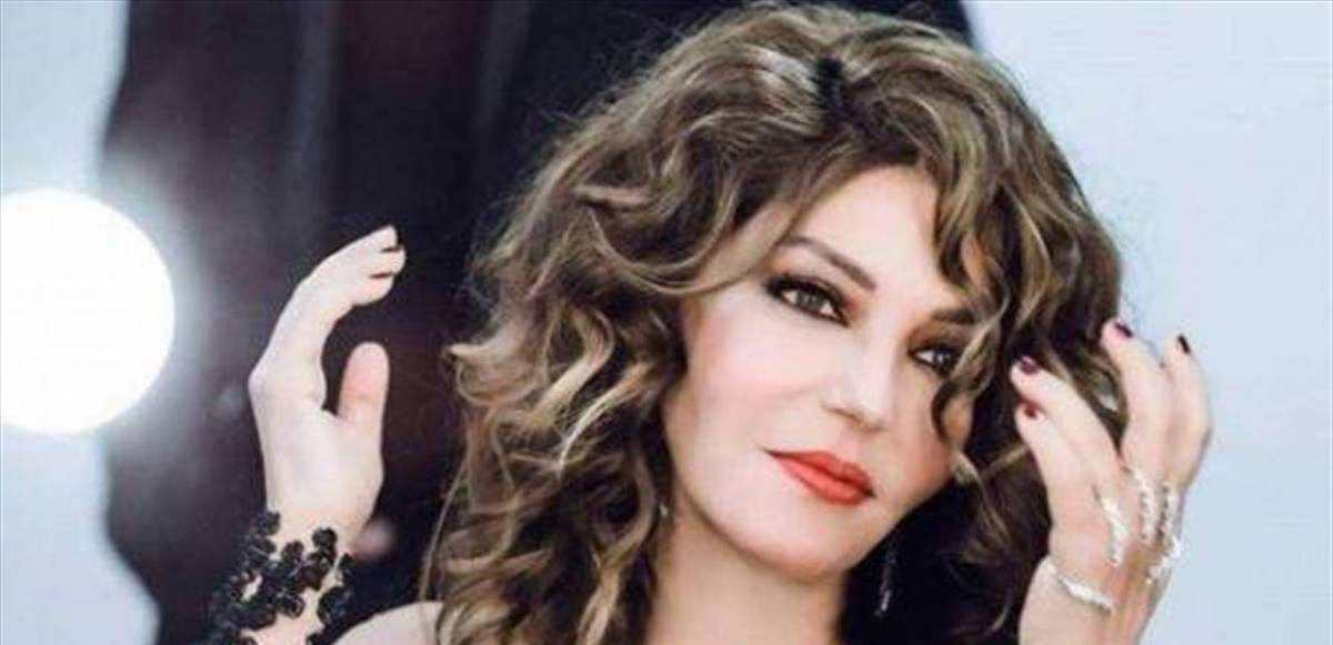سميرة سعيد تكشف عن عمرها 