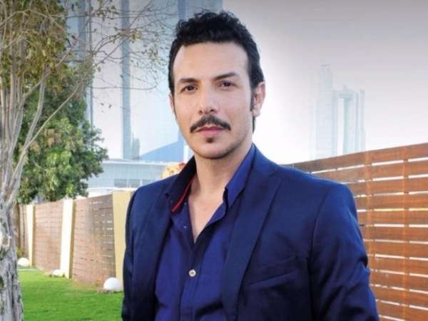 بالصورة ..  والدة باسل خياط تبهر المتابعين بجمالها وشبابها
