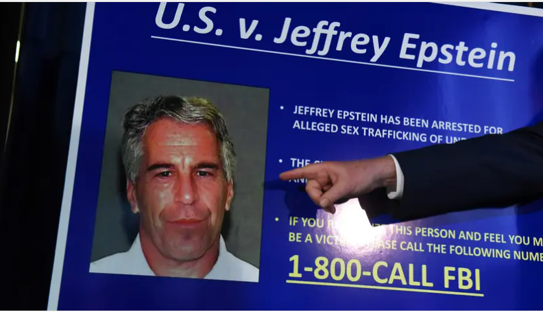 عثرت على إبستين ميتاً في زنزانته ..  حارسة السجن تلقت أموالاً غامضة