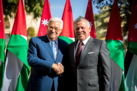 الصفدي ينقل رسالة من الملك إلى عباس