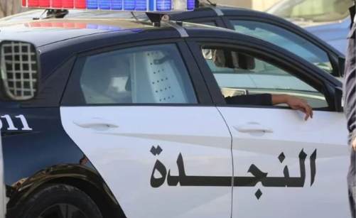 القبض على مطلوب متوارٍ عن الأنظار ومحكوم بالسجن 20 عامًا في إحدى مناطق جرش