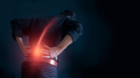 تعرف على مدة المشي المطلوبة للوقاية من آلام الظهر المزمنة