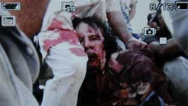 بعد 10 سنوات من مقتل معمر القذافي الكشف عن موقع دفنه