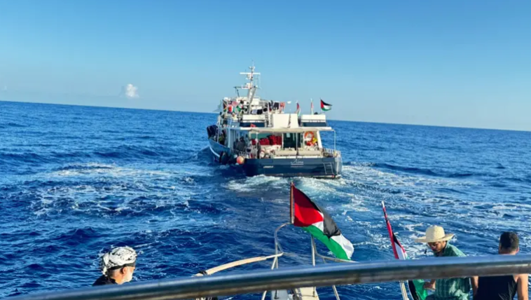 "إسرائيل" تؤكد ترحيل 137 ناشطاً إضافياً من أسطول الصمود