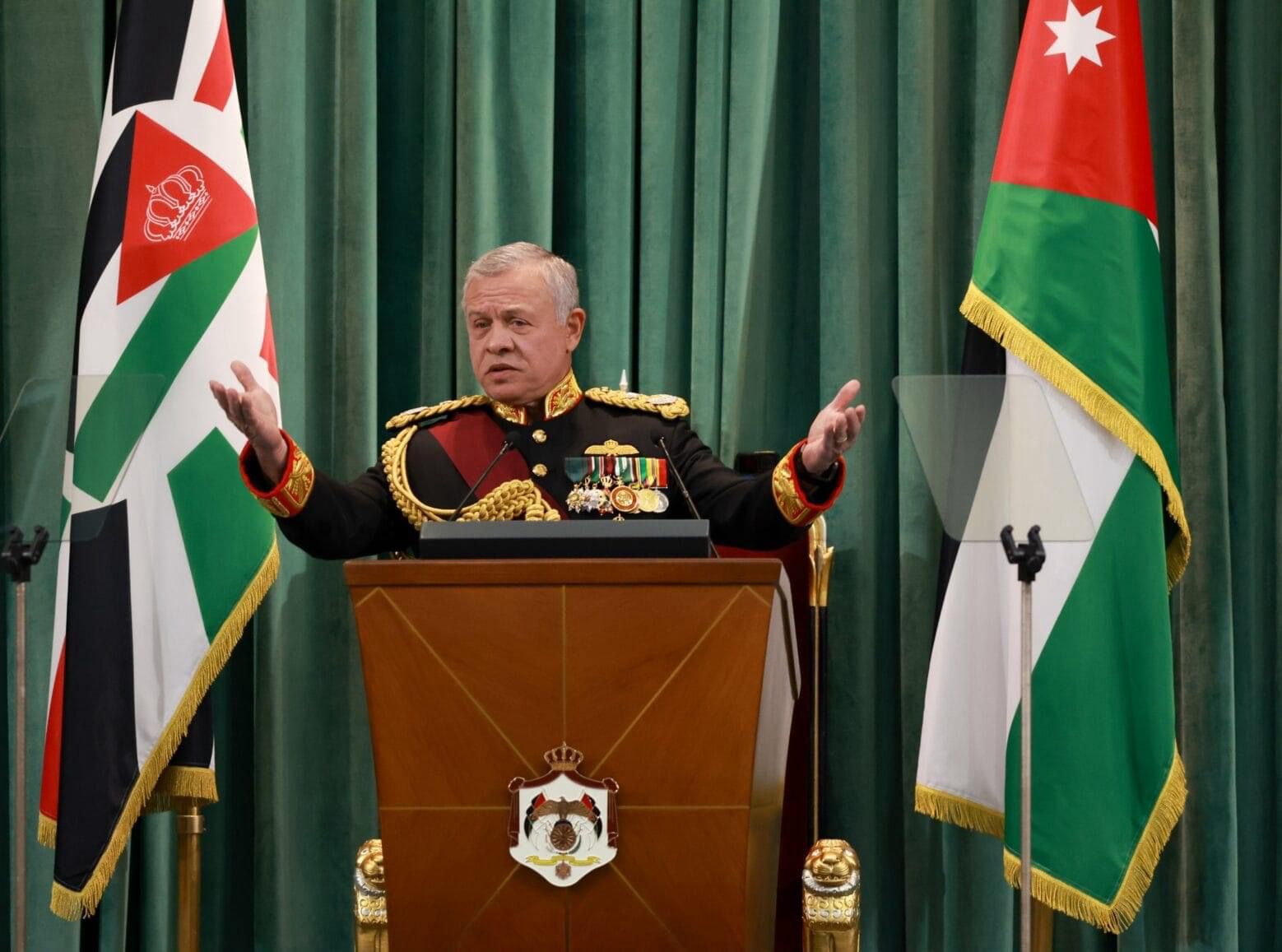 الملك عبدالله الثاني واستراتيجية الأردن السياسية: تأكيد على الديمقراطية والتضامن العربي في ظل التحديات الراهنة