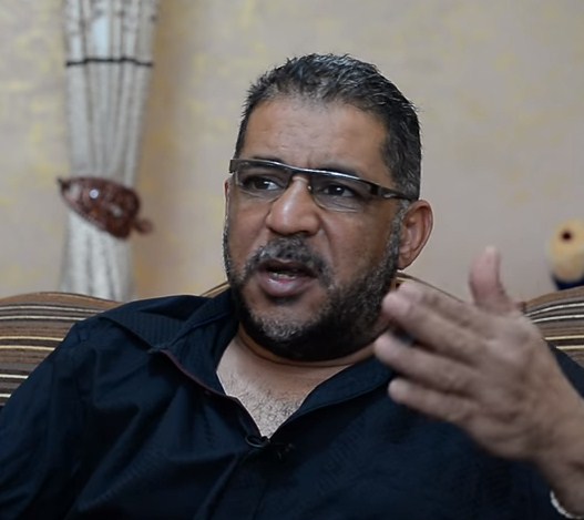 بالفيديو  ..  والد الطفل عبيدة يروي تفاصيل لقاءه بقاتل ابنه في المحكمة قبل إعدامه