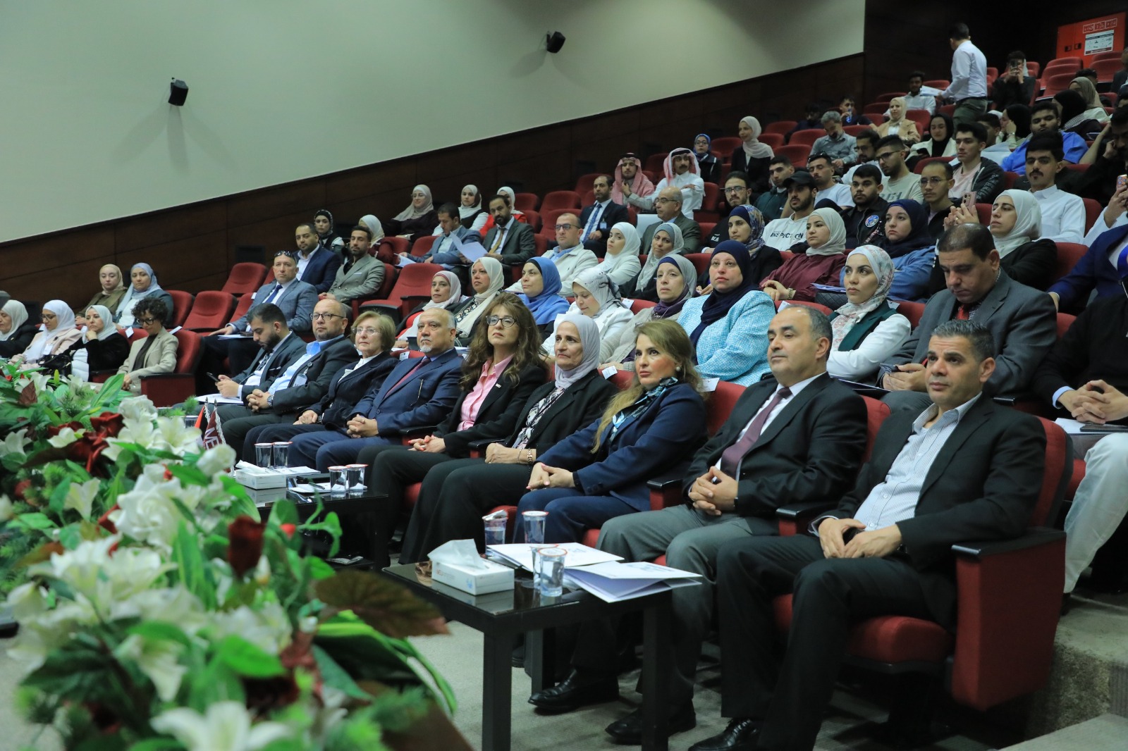 تمريض "الشرق الأوسط" تقود نقاشات التحول الصحي والابتكار الرقمي في يومها العلمي الثاني