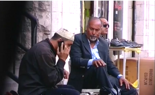 الكاميرا الخفيه: ( حلقه صباغ الاحذيه ) مميزه جدا