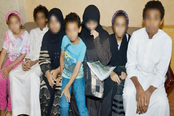 سجين سعودي يورط زوجته في مليون و400 ألف ريال