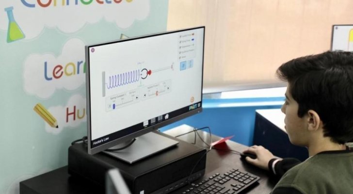 "یونسكو" تدعو إلى فتح المدارس بأسرع وقت