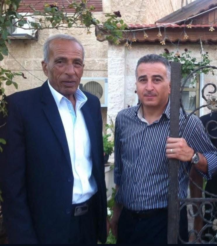 نضال الدباس يرثي والده بكلمات مؤثره : أربعون يومًا على فراقك يا والدي 