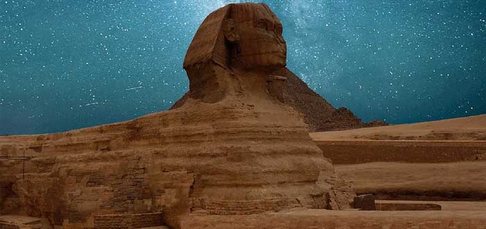الحجرة السرية في تمثال أبو الهول