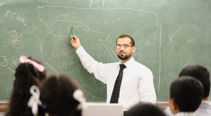 في يومهم العالمي ..  كم يبلغ عدد المعلمين بالأردن؟