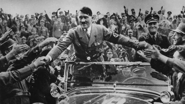 العثور على مخبأ لـ"هتلر" بالصدفة ..  خطط منه لغزو العالم