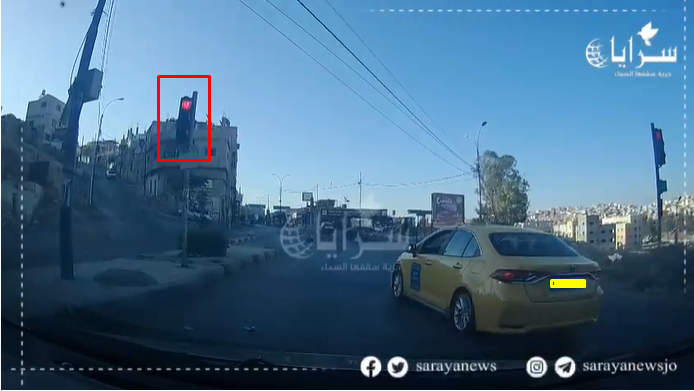 بعد نشر سرايا ..  الأمن يتخذ الاجراء القانوني اللازم بحق سائق "تاكسي" تجاوز الاشارة الحمراء في الزرقاء 