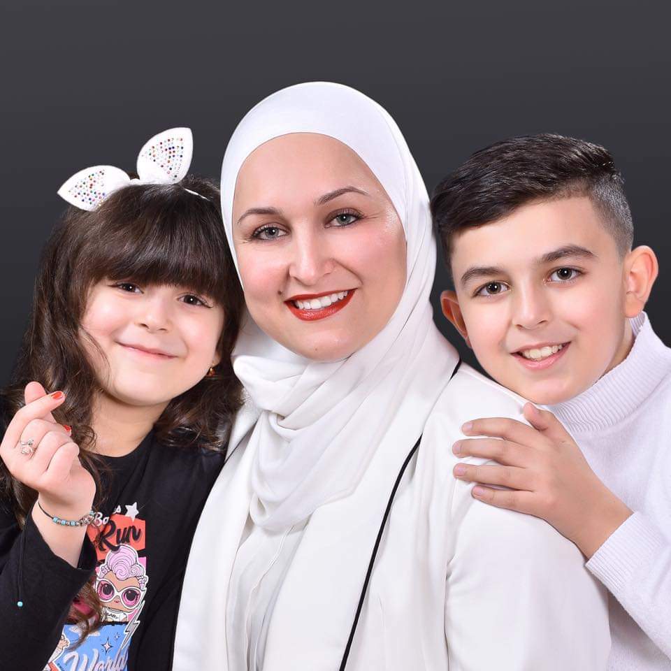 الدكتورة ناهدة مخادمة  ..  كل عام و أنتِ بألف صحة و سعادة