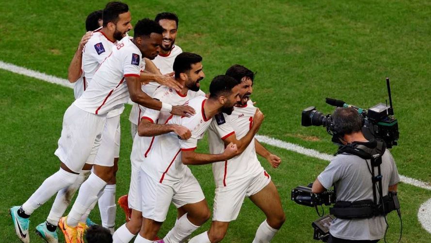 وزير الرياضة القطري: منتخب النشامى رفع المستوى الفني لكأس آسيا