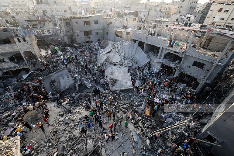 61.827 شهيدا منذ بدء حرب الإبادة على غزة