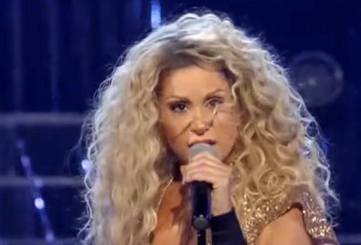 بالفيديو  ..  شاكيرا العربية تحصد ملايين المشاهدة 