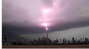 الإمارات في مواجهة عاصفة مطرية جديدة