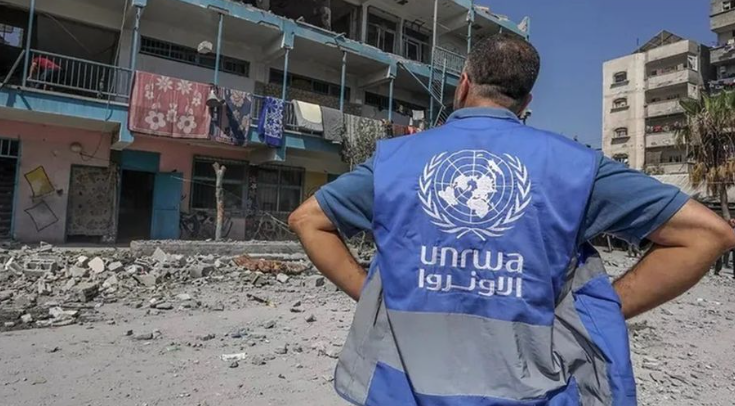 الأونروا تفقد الاتصال بجميع كوادرها في قطاع غزة