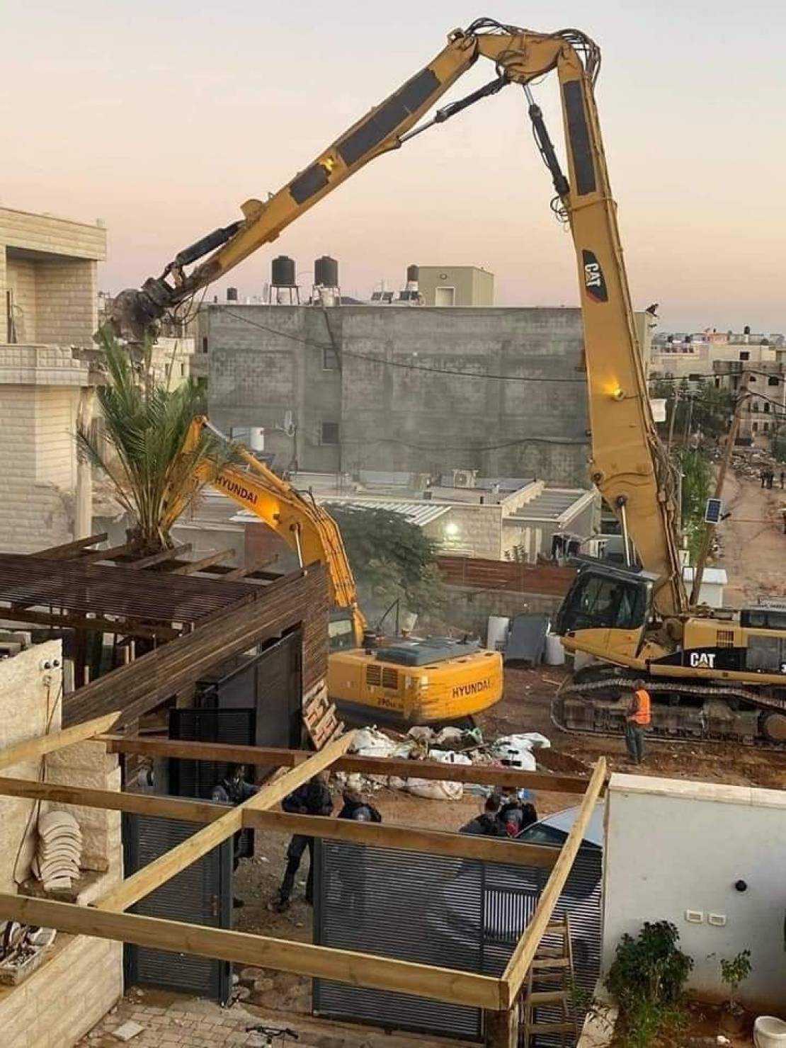 الاحتلال يهدم منزلاً في كفر قاسم