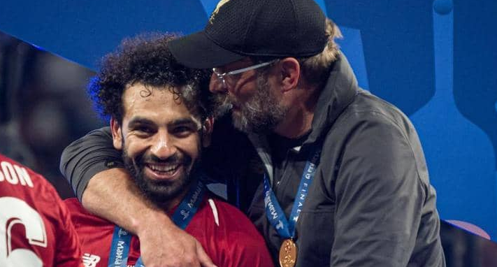 مدرب ليفربول يكشف السر: صلاح شعر بالقلق من ماني