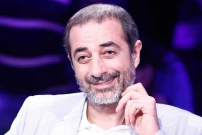بالفيديو  ..  أندريه سكاف: "ما بعرف ليش دايماً بعطوني دور السكران"  ..  و هذا رأيي بأعمال زوجتي  ..  تفاصيل
