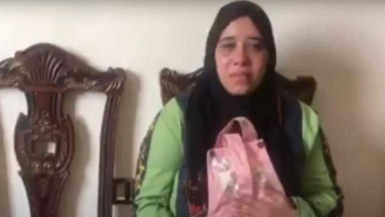 شاهد بالفيديو  ..  طفلة صغيرة تبقى حية بعد 6 أيام من اختفائها داخل مصرف للمجاري في مصر  ..  مشاهد مؤثرة